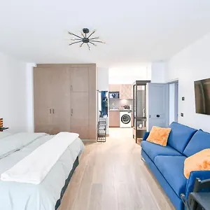 Appartement Montmartre Charme Et Elegance - Lumineux A Deux Pas Du Sacre-coeur